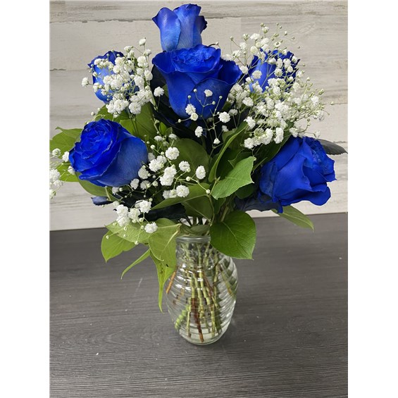 EV23-6RoseBl_Six_Blue_Roses_in_a_Vase